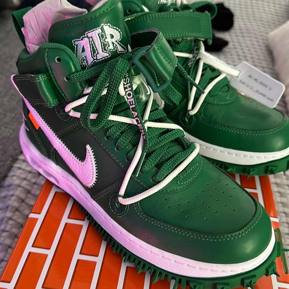 Nike Off White Air Force One Mid Pine Green men’s 8/women’s 9.5